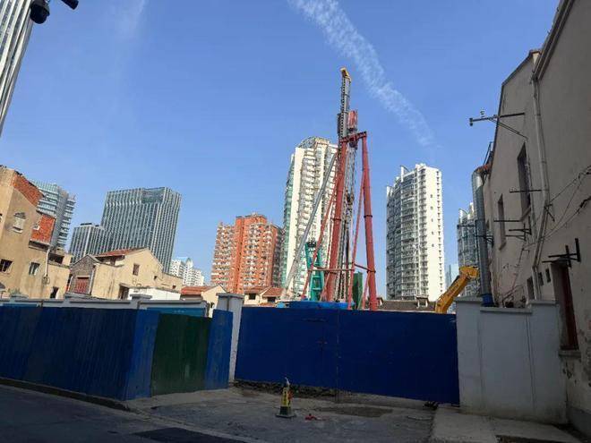 心电话→楼盘百科→首页网站→楼盘百科→首页网站→处24小时热线电话PG麻将胡了试玩华润外滩瑞府售楼处电线上海黄浦华润外滩瑞府售楼中(图3)