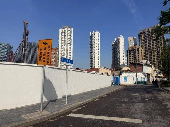 心电话→楼盘百科→首页网站→楼盘百科→首页网站→处24小时热线电话PG麻将胡了试玩华润外滩瑞府售楼处电线上海黄浦华润外滩瑞府售楼中(图15)